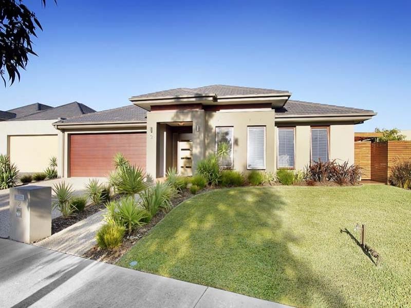 2 Burdekin Boulevard, Waterways VIC 3195