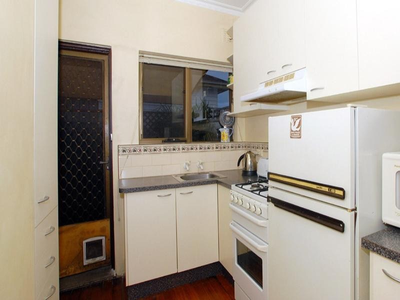 14/214 Beach Road, Mordialloc VIC 3195