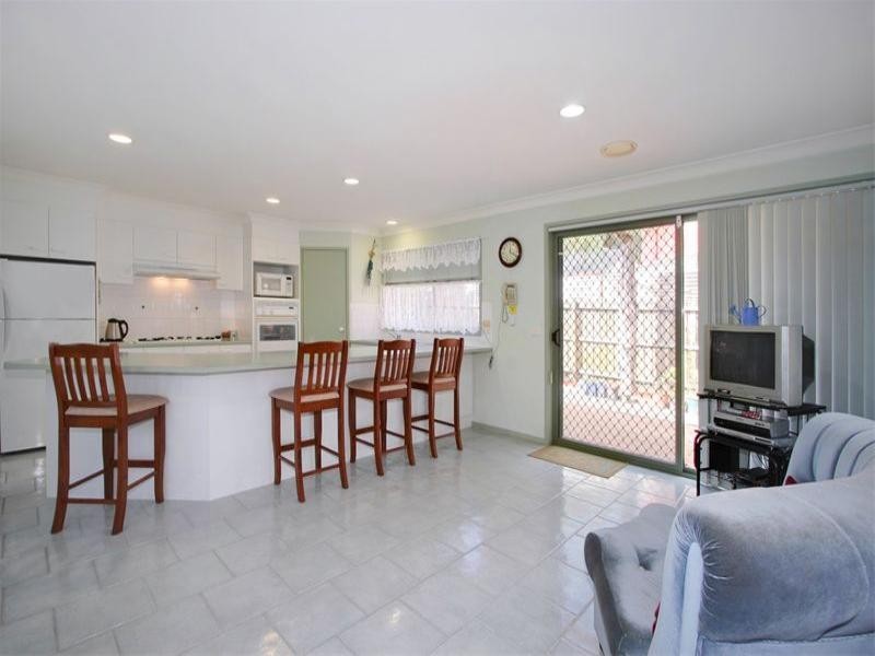 11 Wildoer Drive, Aspendale Gardens VIC 3195