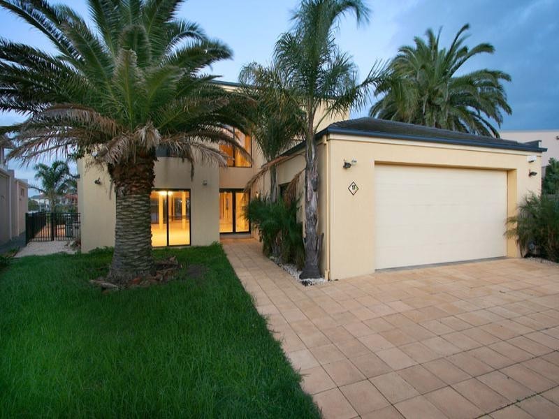 17 Coral Island Court, Patterson Lakes VIC 3197