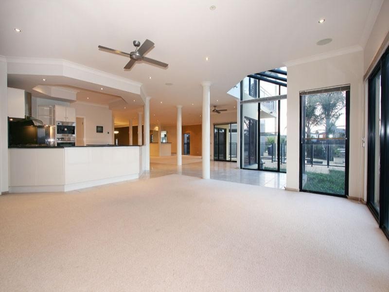 17 Coral Island Court, Patterson Lakes VIC 3197