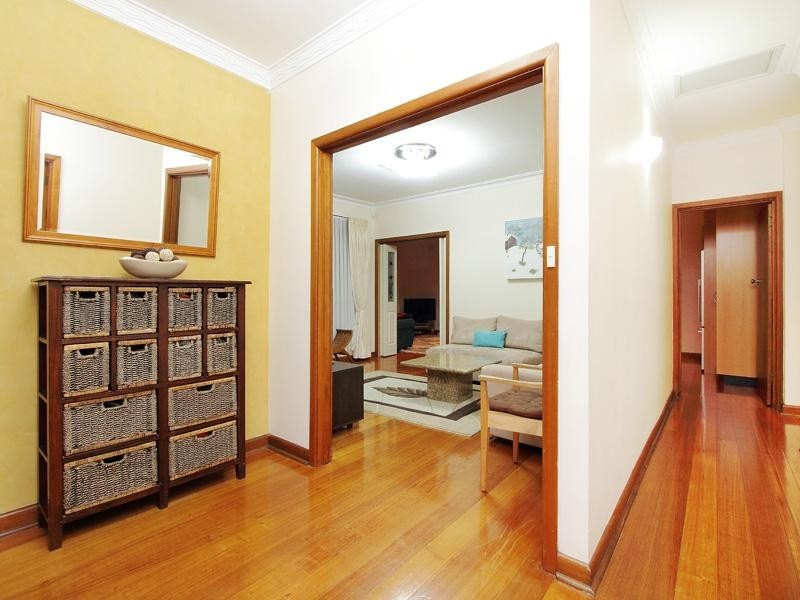 8 Mayswood Court, Moorabbin VIC 3189