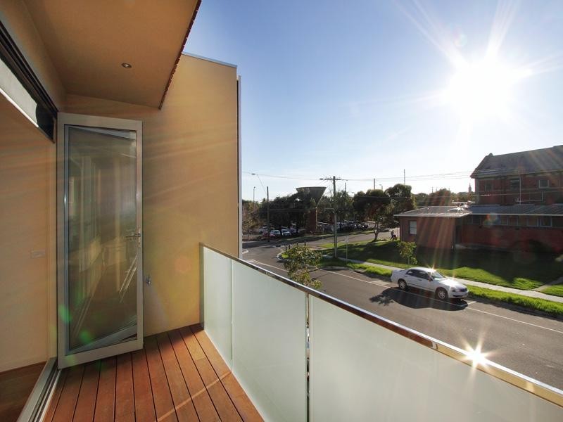 11/6 Bear Street, Mordialloc VIC 3195