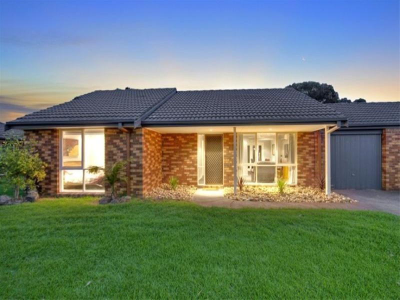 14 Parkside Boulevard, Carrum VIC 3197