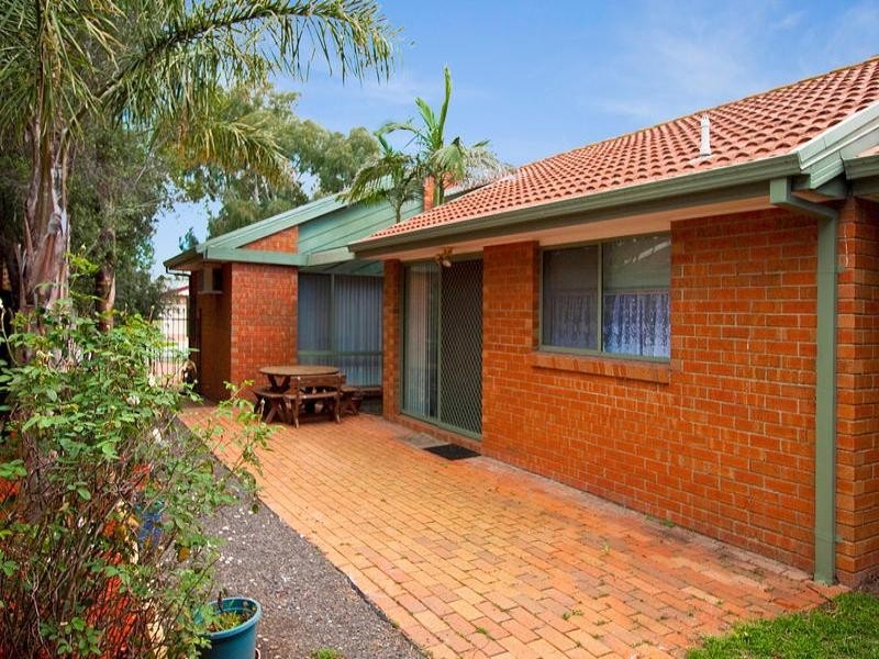 11 Wildoer Drive, Aspendale Gardens VIC 3195