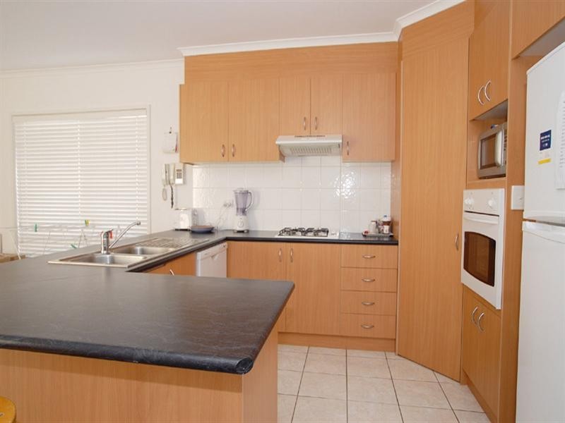 1/98-100 Chute Street, Mordialloc VIC 3195