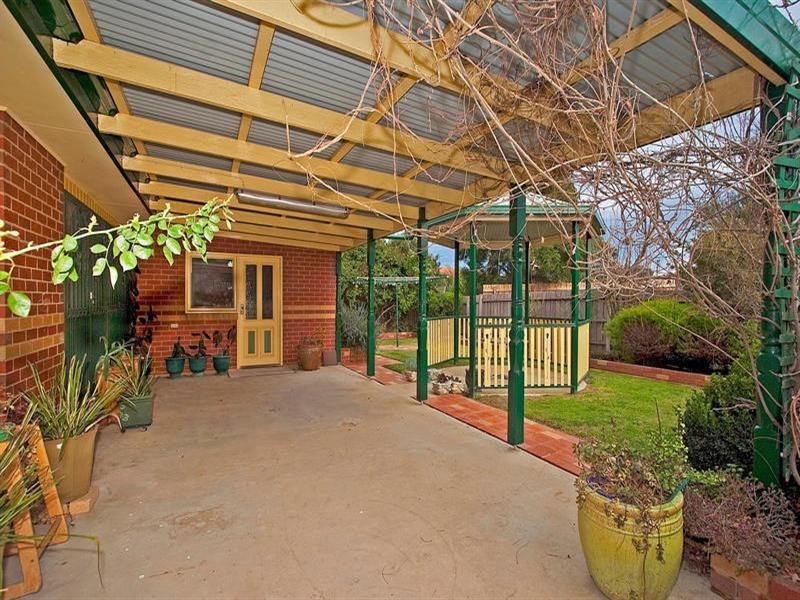 9 Bianca Drive, Aspendale Gardens VIC 3195