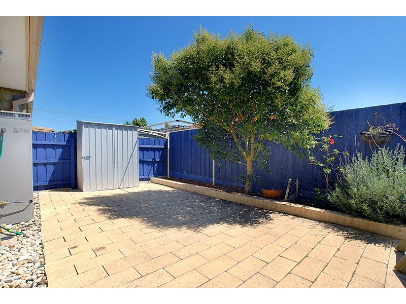 2/23 Swan Walk, Chelsea VIC 3196