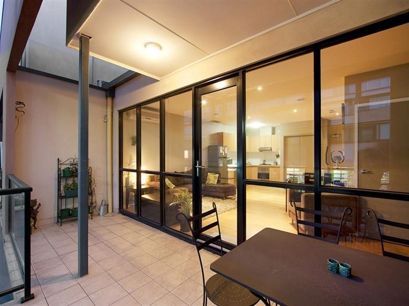 2/332 Centre Road, Bentleigh VIC 3204