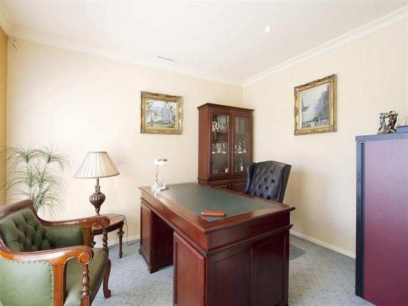 8 Reef Court, Aspendale Gardens VIC 3195