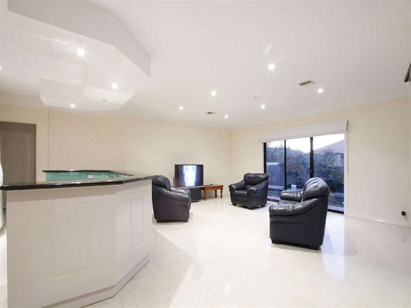 19 Purtell Close, Mordialloc VIC 3195