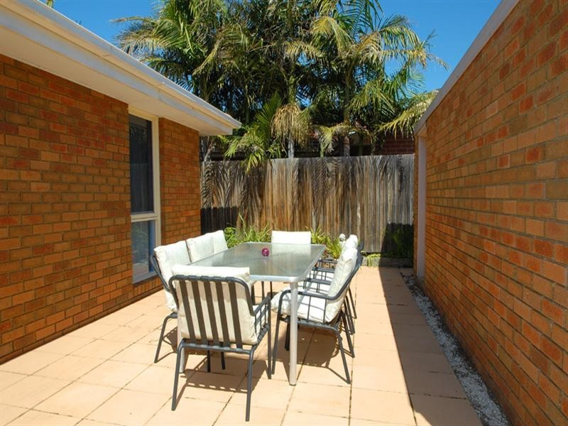 1/21 Helm Street, Aspendale VIC 3195