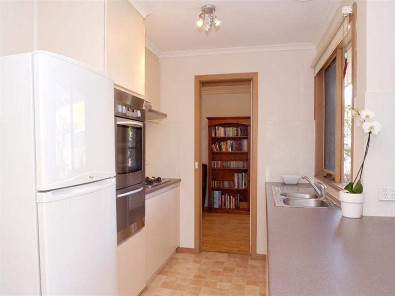 8 Trawalla Street, Aspendale Gardens VIC 3195