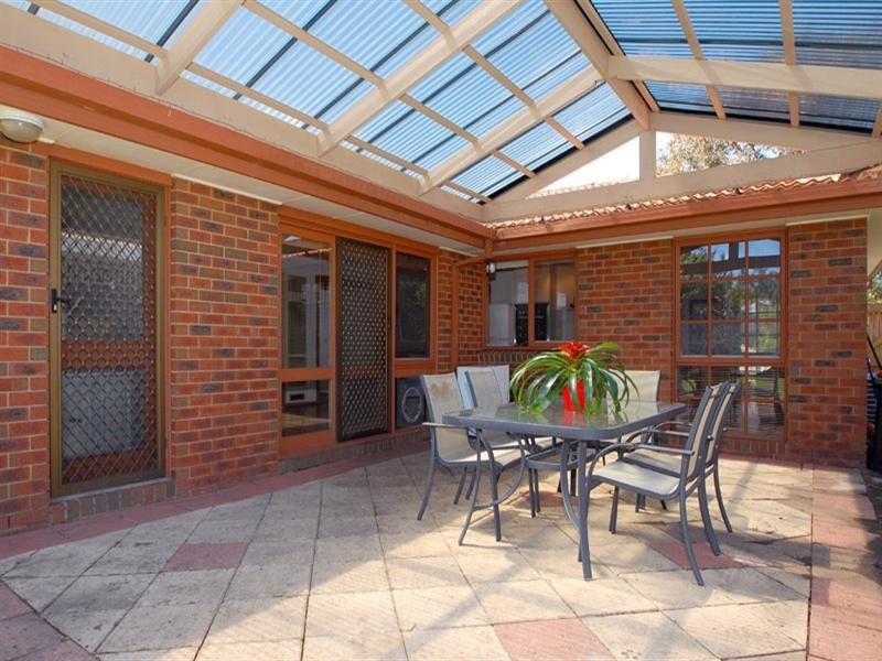 8 Trawalla Street, Aspendale Gardens VIC 3195