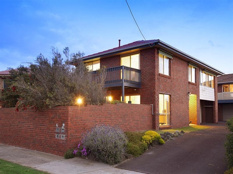 1/12 Newington Parade, Chelsea VIC 3196