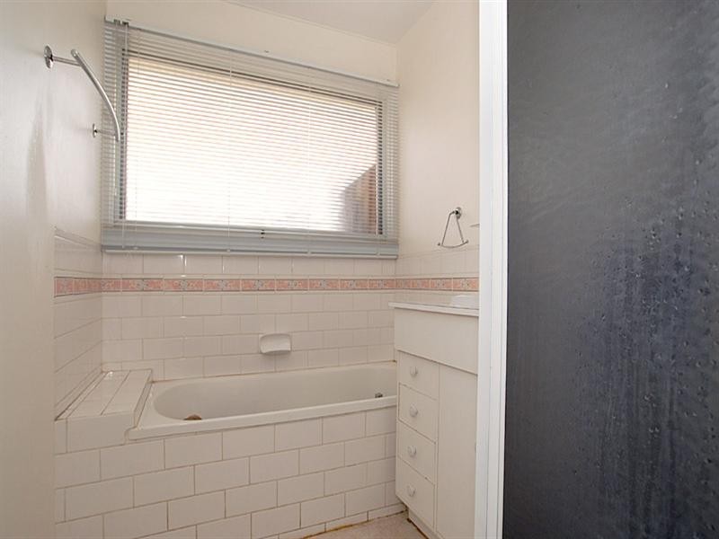 1 Adelong Court, Patterson Lakes VIC 3197