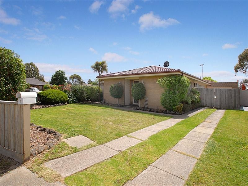 1 Adelong Court, Patterson Lakes VIC 3197