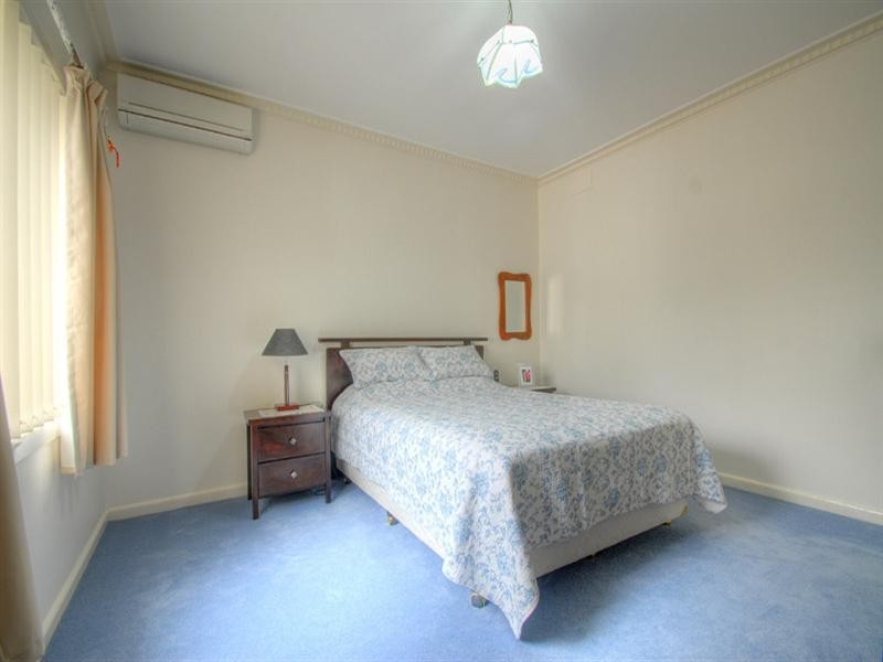 1/64 Kionga Street, Clayton VIC 3168