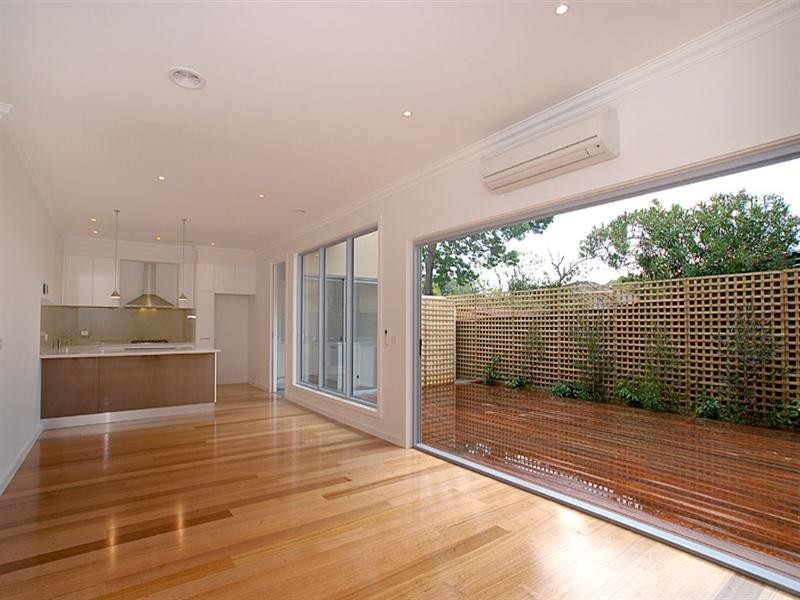 16B McKay Street, Parkdale VIC 3195