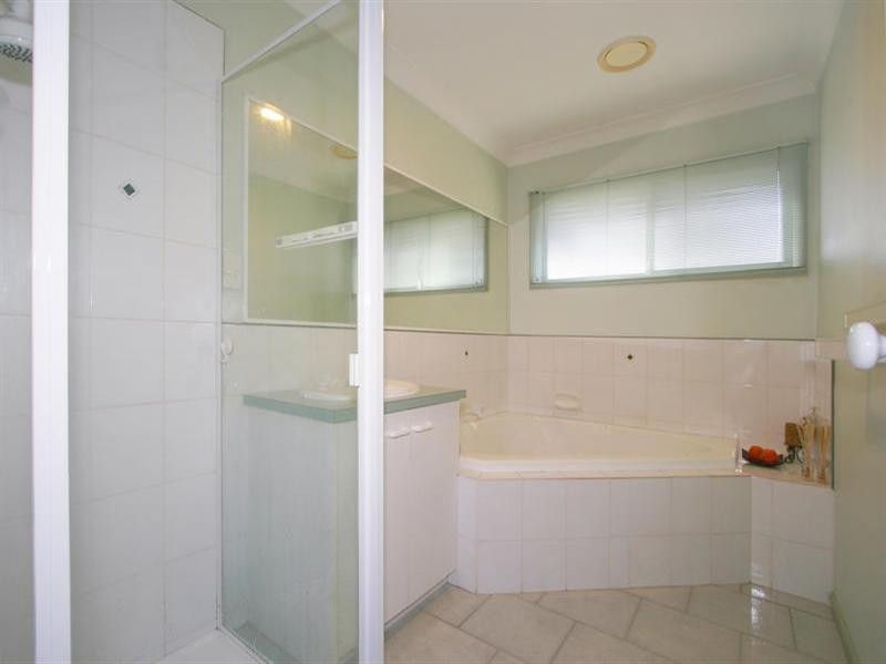 11 Wildoer Drive, Aspendale Gardens VIC 3195