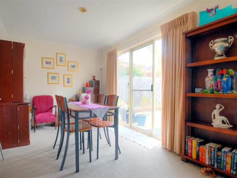 18 Edith Street, Mordialloc VIC 3195
