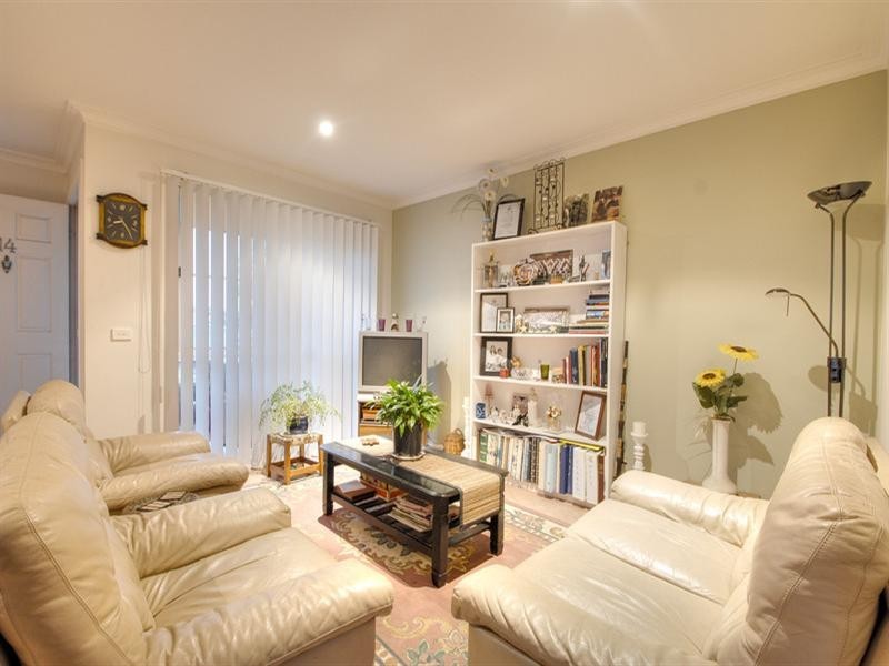 14 Scarborough Drive, Patterson Lakes VIC 3197