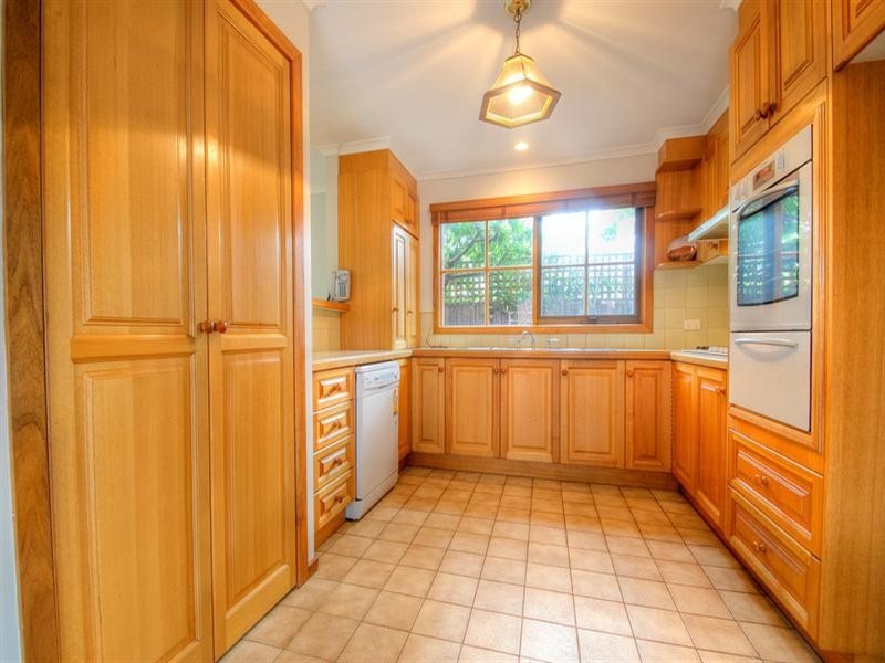 12 Tatyoon Close, Aspendale Gardens VIC 3195