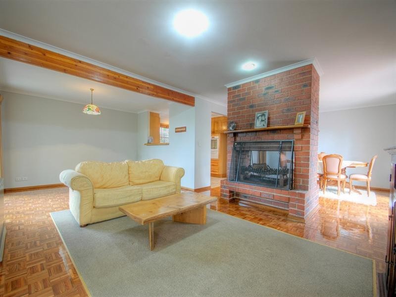 12 Tatyoon Close, Aspendale Gardens VIC 3195