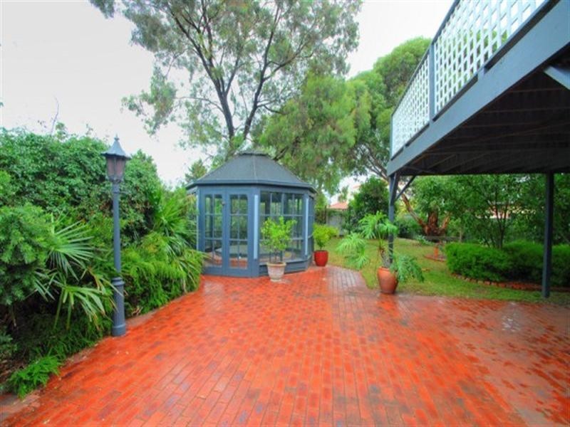 12 Tatyoon Close, Aspendale Gardens VIC 3195