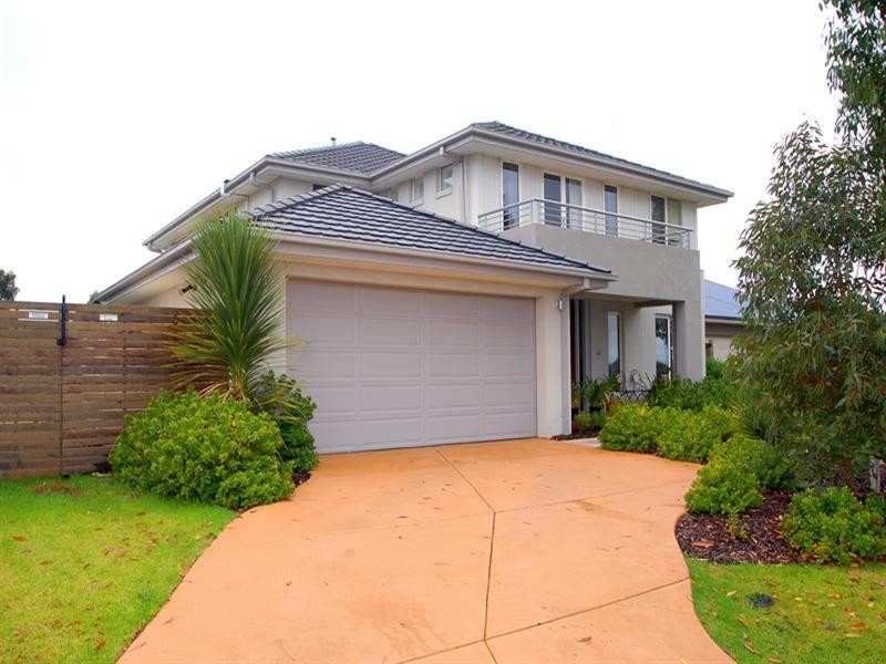 5 Observation Court, Waterways VIC 3195