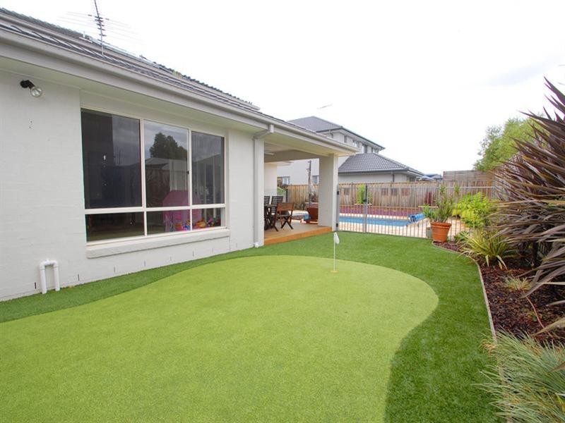 5 Observation Court, Waterways VIC 3195