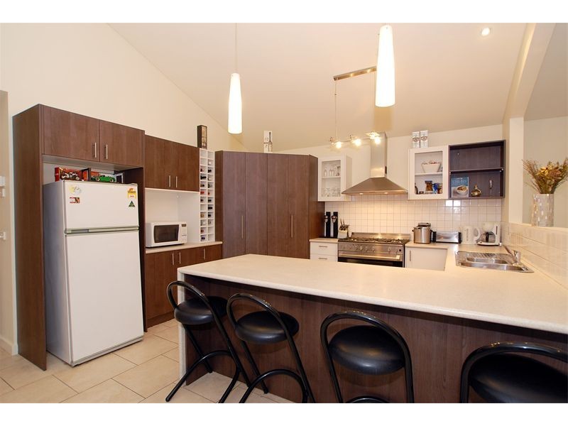 23 Waterside Drive, Waterways VIC 3195