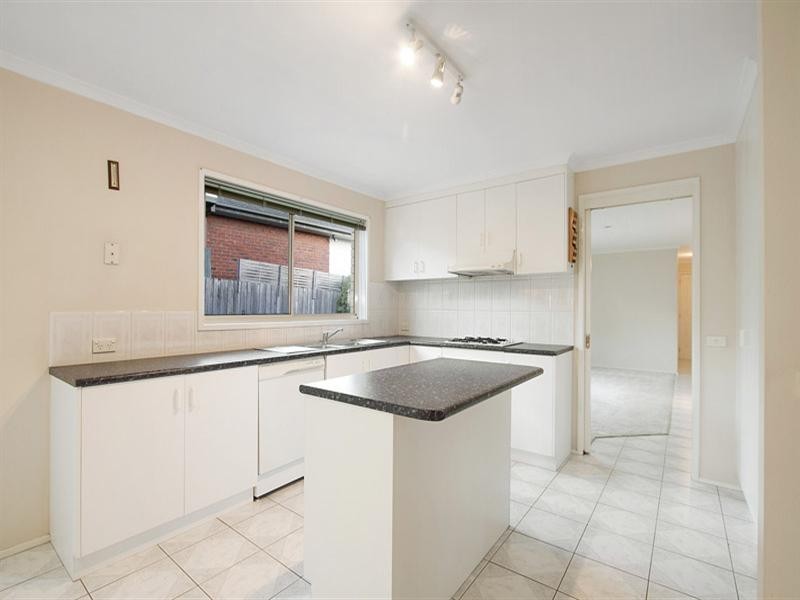 33 Hillview Drive, Carrum Downs VIC 3201