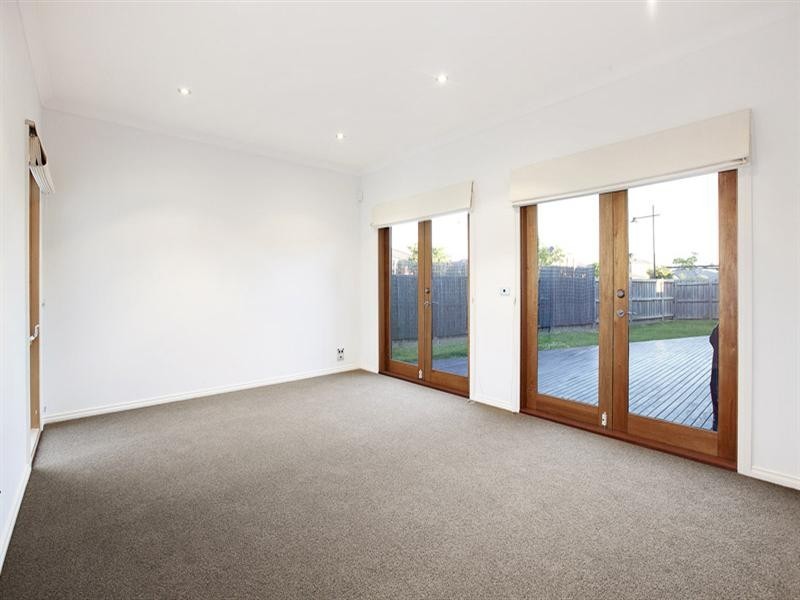 10 Black Knight Street, Mordialloc VIC 3195