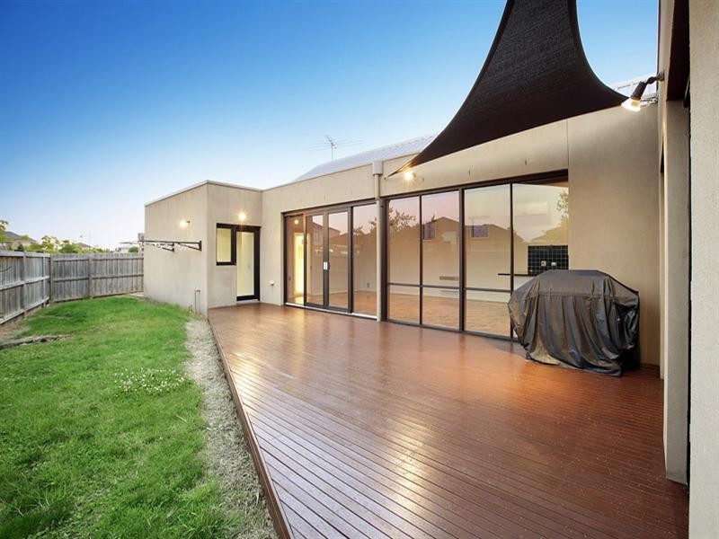 10 Black Knight Street, Mordialloc VIC 3195