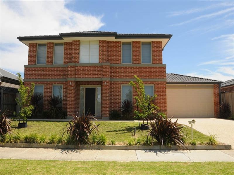 140 Lakeview Boulevard, Keysborough VIC 3173