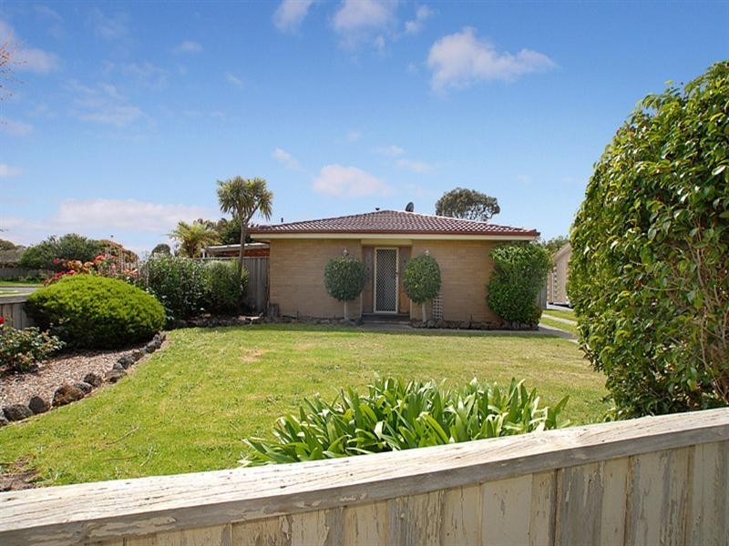 1 Adelong Court, Patterson Lakes VIC 3197