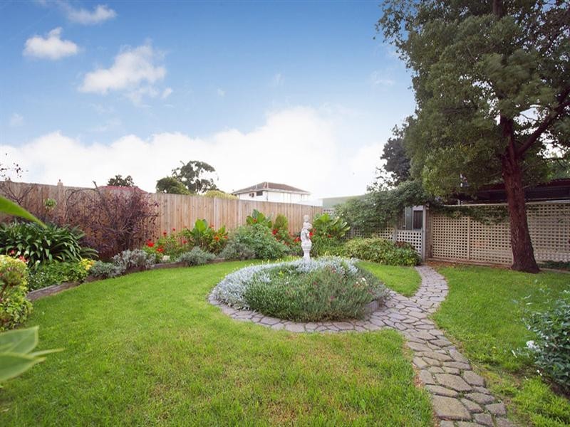 2/76 Keith Street, Parkdale VIC 3195