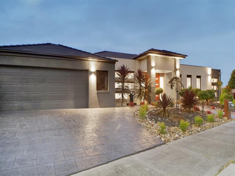 3 Island Point Avenue, Waterways VIC 3195