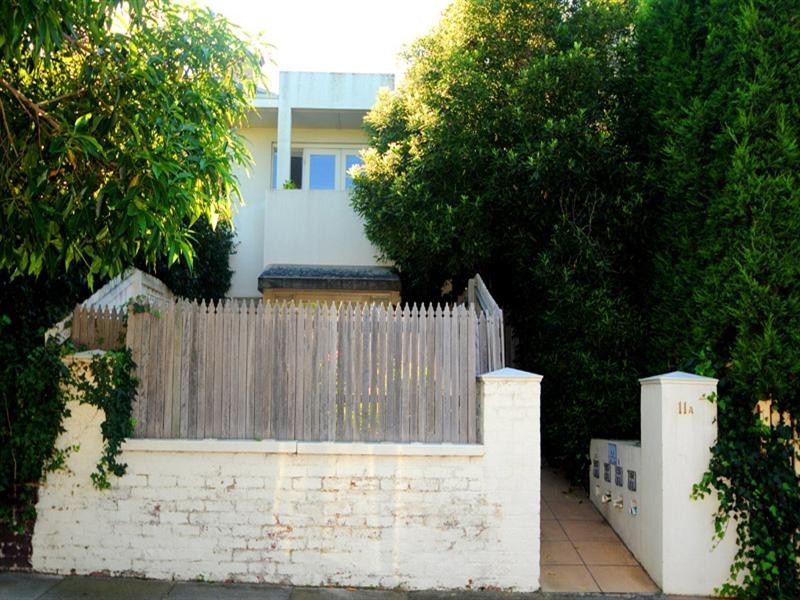 3/11a Gladstone Parade, Elsternwick VIC 3185