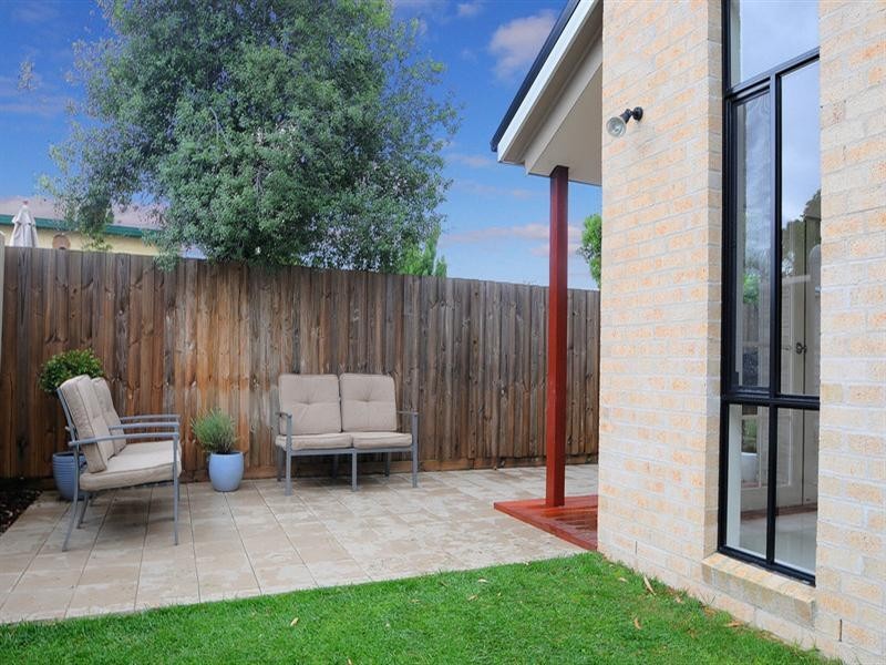 2/88 Northcliffe Road, Edithvale VIC 3196