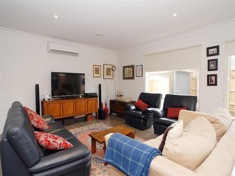 1/54 Barkly Street, Mordialloc VIC 3195