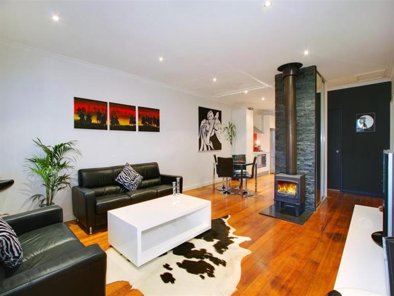 8/1-3 James Street, Mordialloc VIC 3195