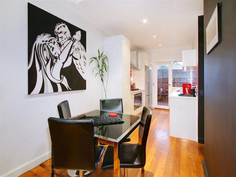 8/1-3 James Street, Mordialloc VIC 3195