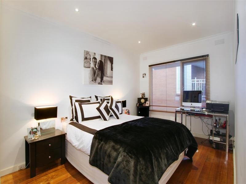 8/1-3 James Street, Mordialloc VIC 3195