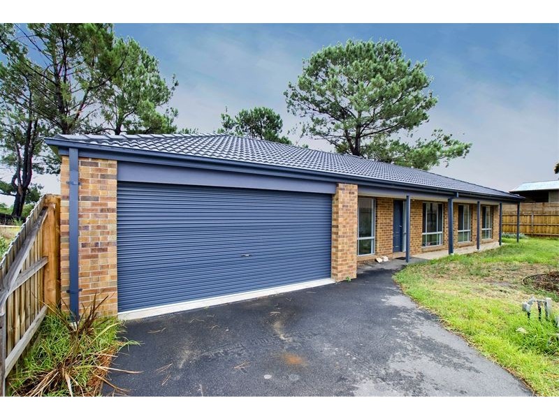 9 Ella Paige Place, Carrum Downs VIC 3201