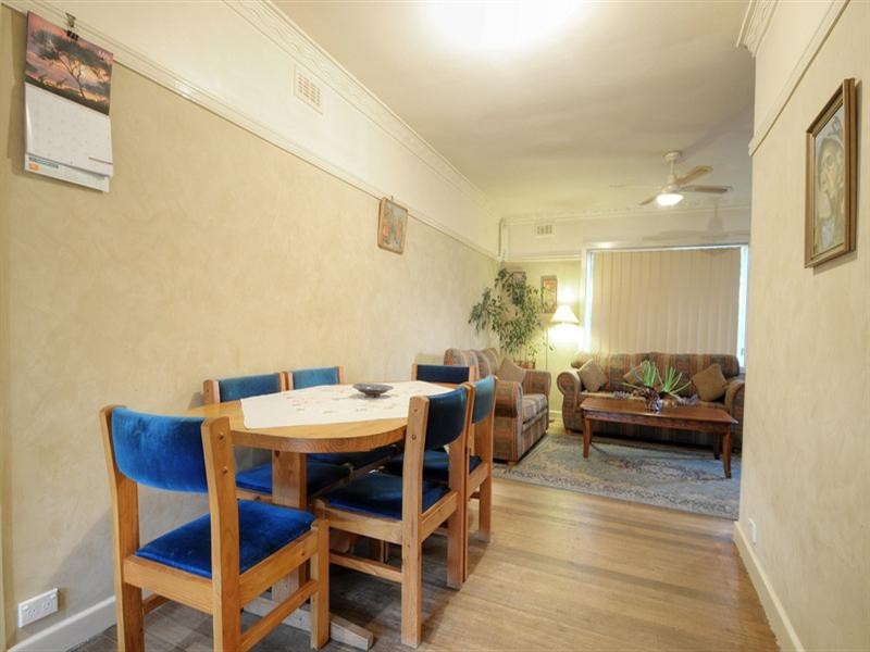 38 Ella Grove, Chelsea VIC 3196