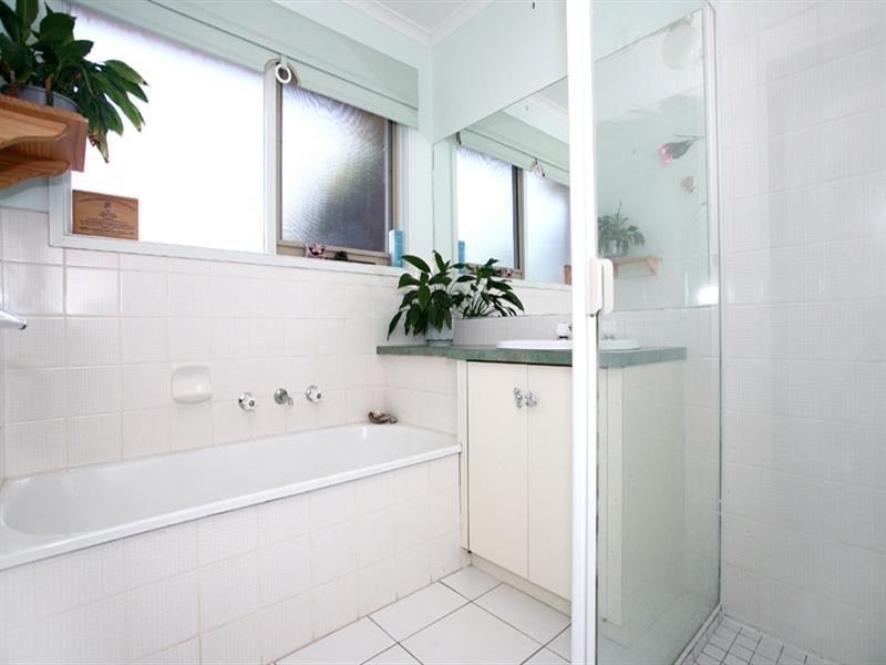 6 Parkside Boulevard, Carrum VIC 3197