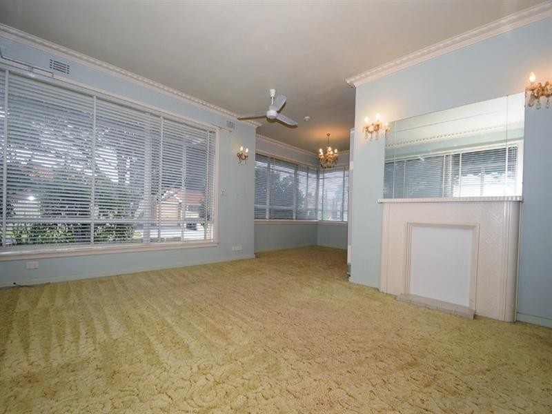 49 McSwain Street, Parkdale VIC 3195