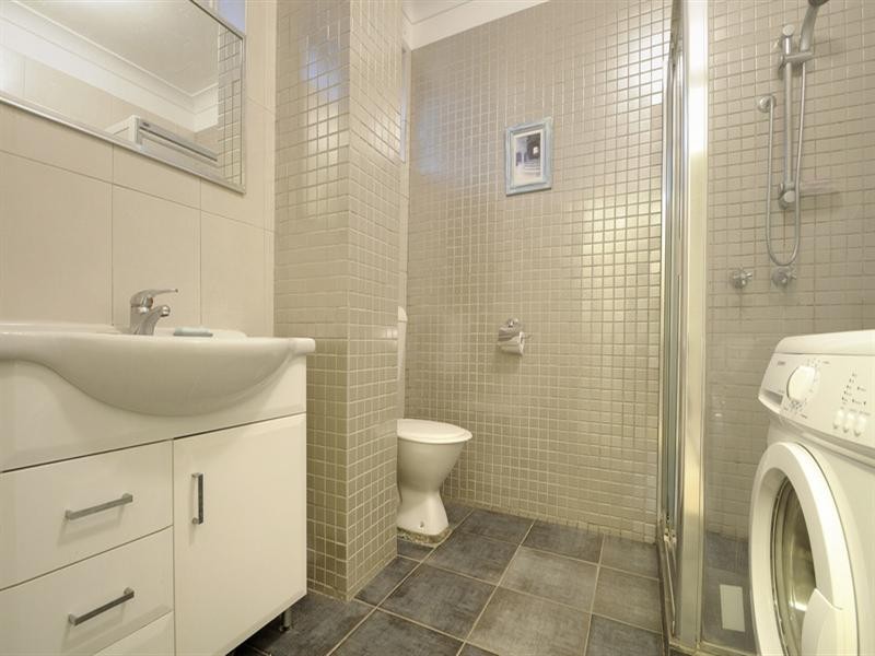 2/44 Cedric Street, Mordialloc VIC 3195